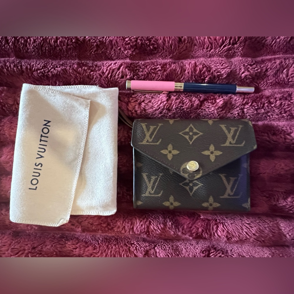 Louis Vuitton Monogram Victorine Wallet